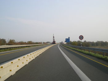 A20 Ostseeautobahn abgesackt Tribsees Straendammrutschung Fahrbahnsenkung 957