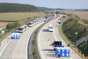 A38 Autobahn Papstbesuch Etzelsbach Eichsfeld Vollsperrung Pilger Polizeikolonne Mobiltoiletten 88