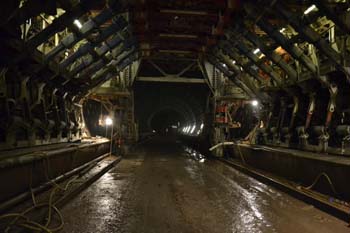 A44 Autobahntunnel in Bau Südröhre Tunnelbau bergmännische Bauweise Sprengvortrieb 25