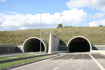 A71 Autobahntunnel Schmcke Tunnelportal 23