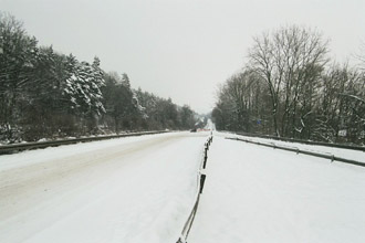 Autobahn A4 im Schnee