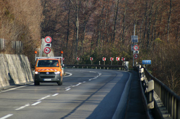 Autobahn A 8 Vollsperrung Albabstieg Drackensteiner Hang  Autobahnmeisterei 91