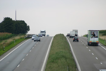 Autobahn A 8  Kuppen Steigungen 65 bei Limbch  Pansuevia 