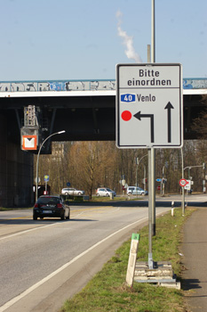 Autobahnpolizei Rheinbrücke Duisburg Neuenkamp Verkehrskontrolle 67