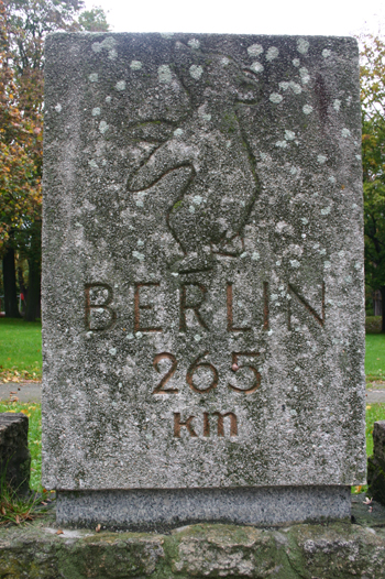 Kilometerstein Berliner Bär Goslar 9