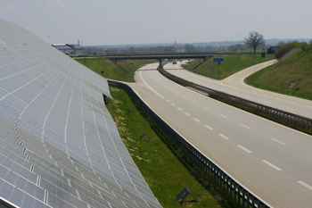 Photovoltaik Bundesautobahn A94 Wimpasing Solarwall Solaranlage Lämrmschutzwall  