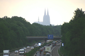 Autobahn A 57 Köln Temporäre Seitenstreifen Freigabe 52